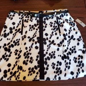 NWT Size 18 Black & White Skirt
